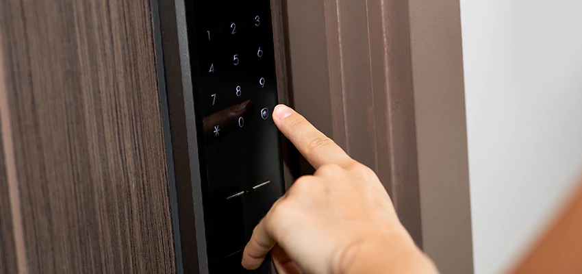 Smart Electric Locks Replacement Services in Kissimmee