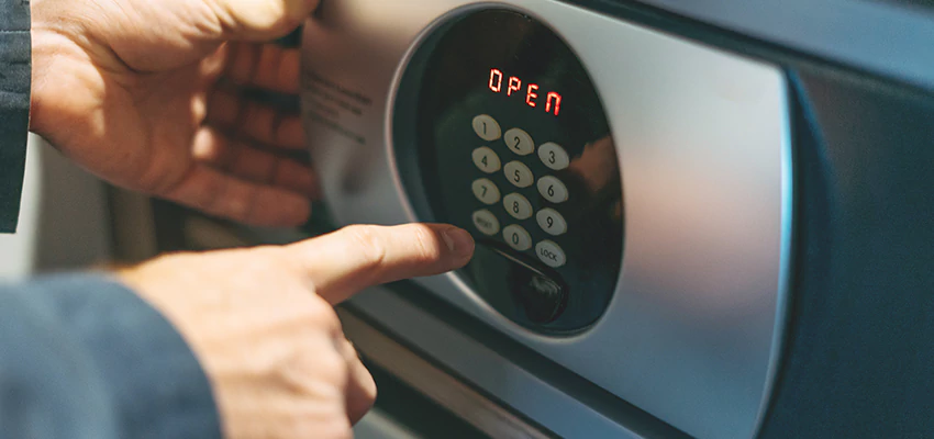 Cash Safe Openers in Kissimmee
