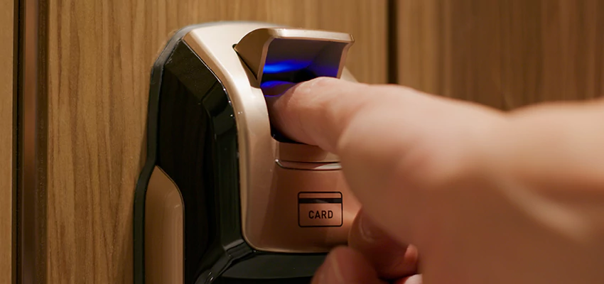 Locksmith Company For Window Lock Installation in Kissimmee, Florida