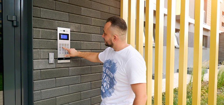 Locksmith Company For Smart Lock System Installation in Kissimmee, Florida